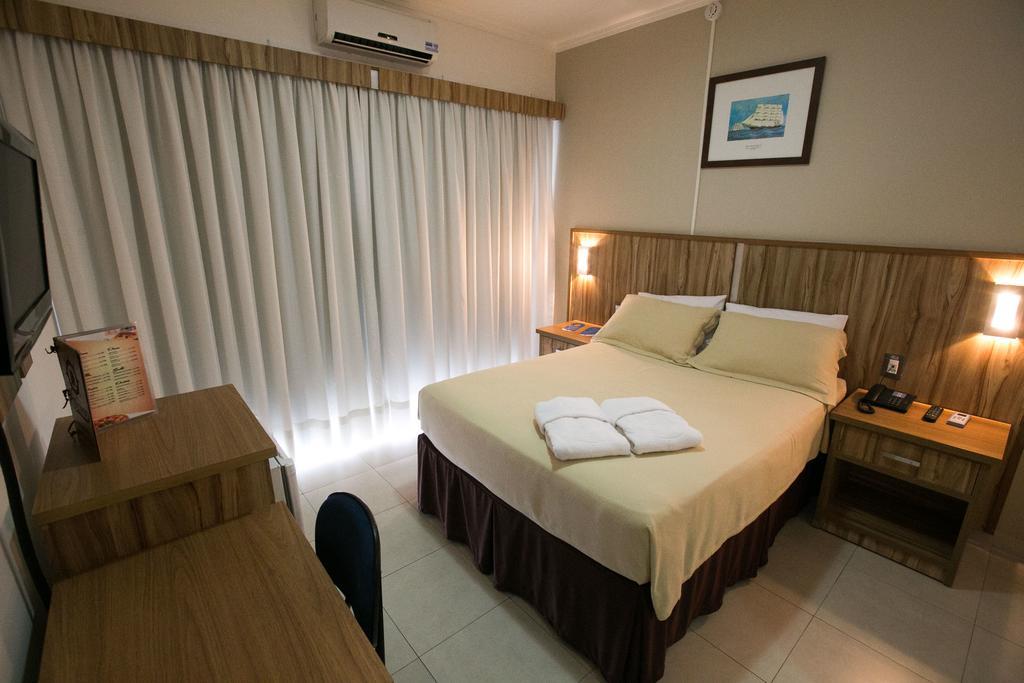 Hotel Colombo Barra do Garcas Exterior photo